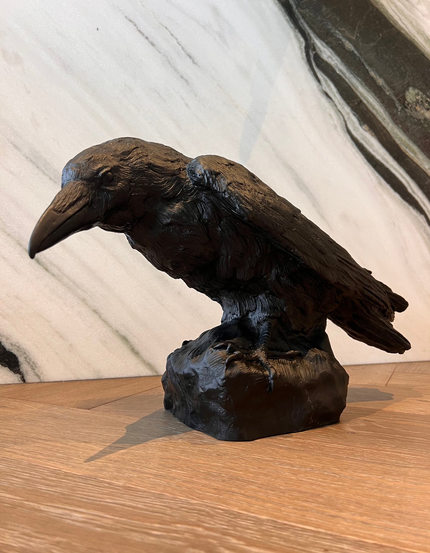 Raven head down, 2005 by Ottmar Hörl